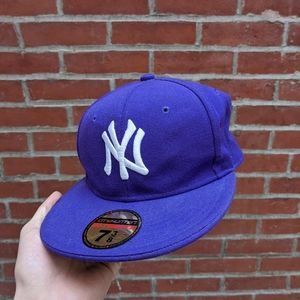 City Hunter New York Yankees Fitted Hat